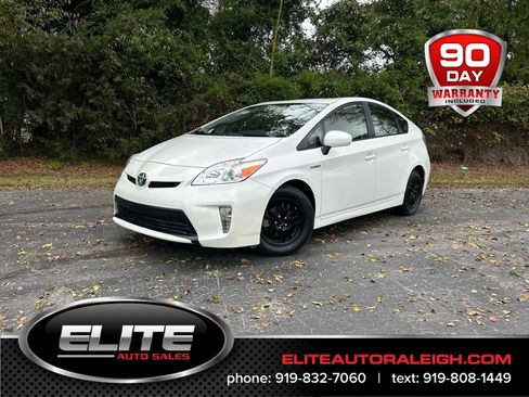 Used 2014 Toyota Prius Two image 1