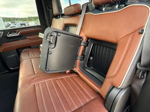 Used 2024 GMC Sierra 2500 Denali Ultimate AWD/4WD image 18