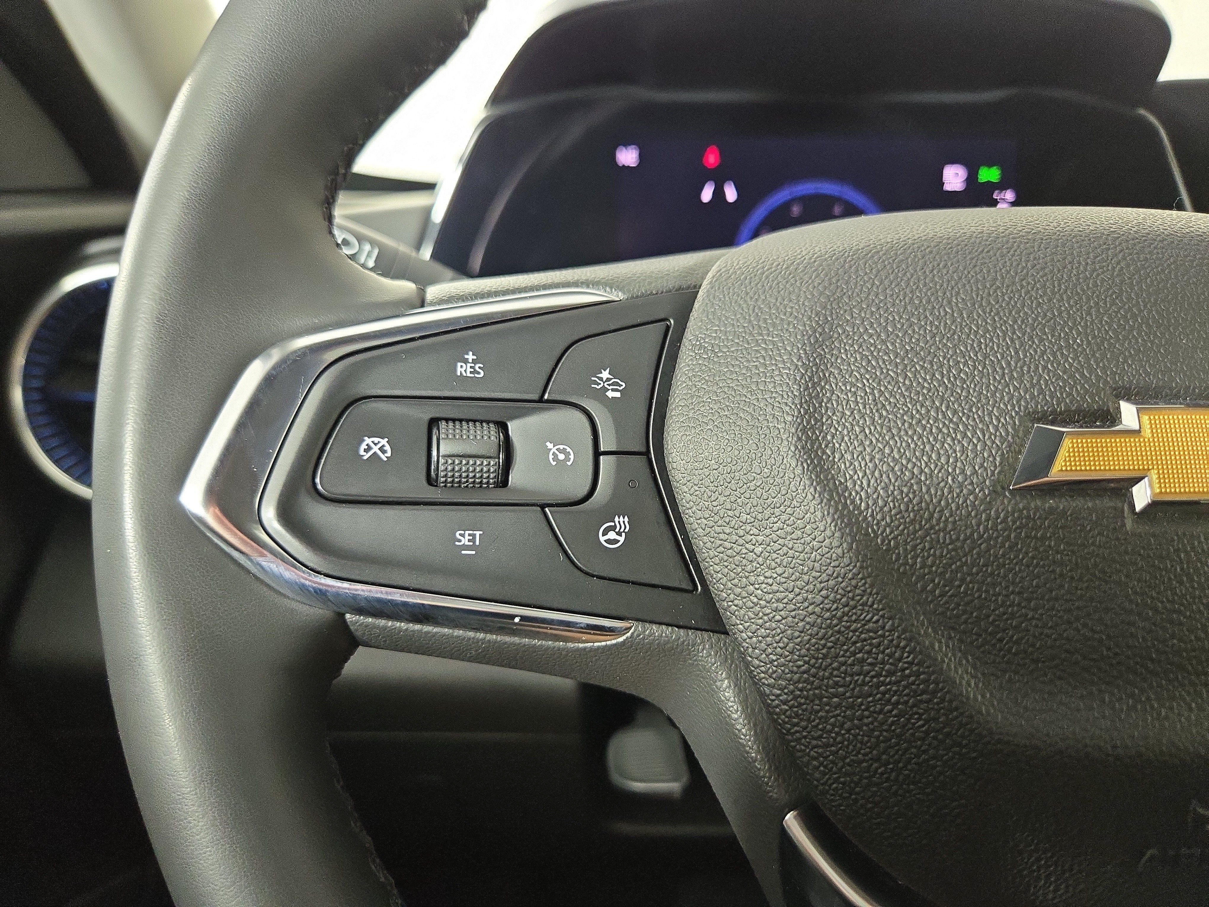 Used 2024 Chevrolet Trax LT w/ Driver Confidence Package FWD image 15