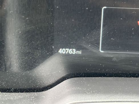 Certified 2025 Toyota Corolla Cross XLE FWD image 14
