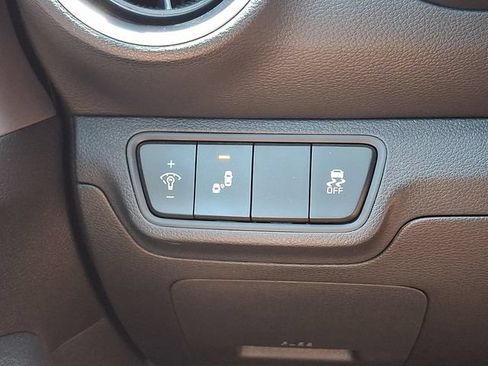 Used 2023 Kia Forte LXS w/ LXS Technology Package FWD image 25