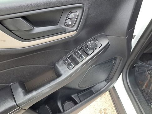 Used 2021 Ford Escape S image 16