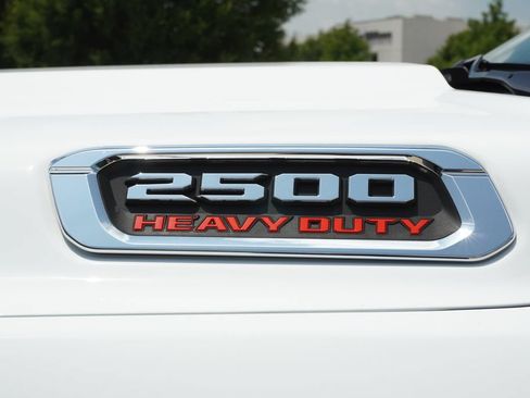 Used 2025 RAM 2500 Laramie AWD/4WD image 10