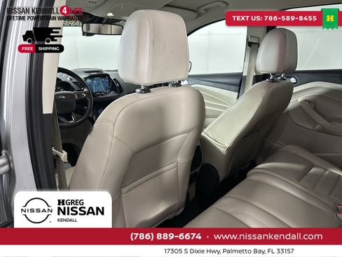 Used 2017 Ford Escape Titanium image 27