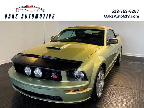 Used 2006 Ford Mustang GT image 1