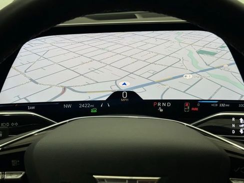 Used 2025 Cadillac Lyriq Sport image 29