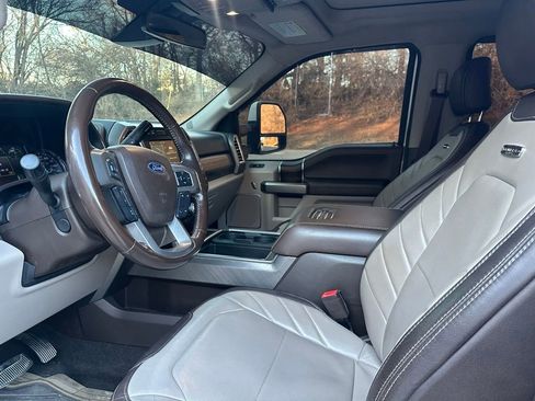 Used 2018 Ford F350 Limited image 8