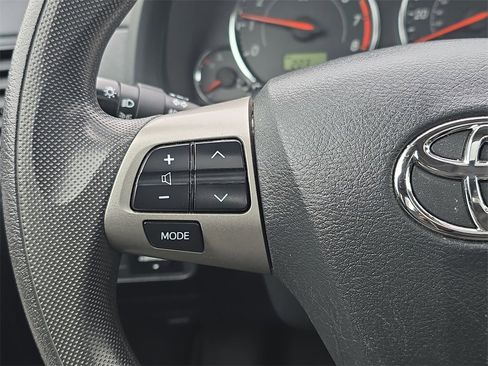 Used 2013 Toyota Corolla S image 16