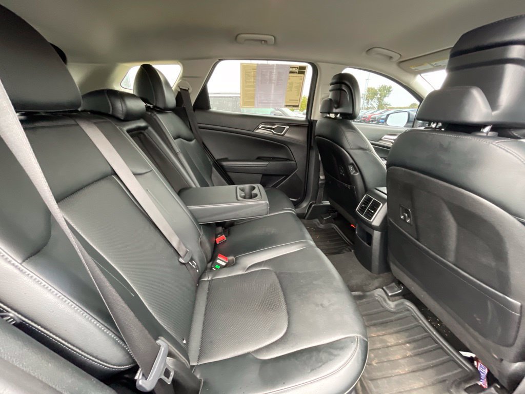 Used 2023 Kia Sportage EX FWD image 25