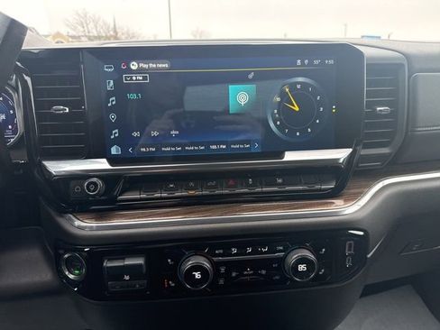 Used 2025 Chevrolet Silverado 1500 LT image 17