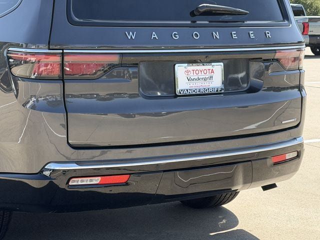 Used 2024 Jeep Wagoneer Series II AWD/4WD image 6