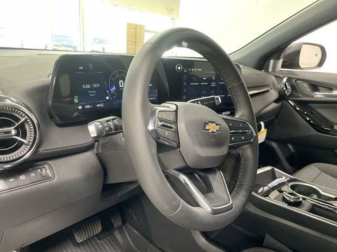 New 2026 Chevrolet Equinox LT AWD/4WD image 14