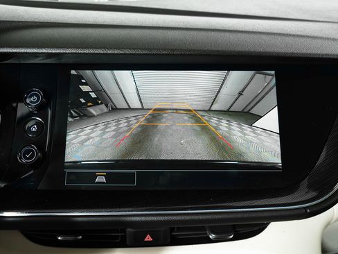 Used 2023 Buick Envision Essence image 27