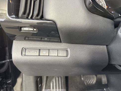 Certified 2024 Nissan Pathfinder SV AWD/4WD image 17