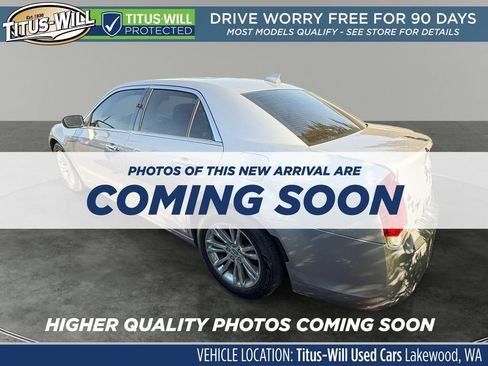 Used 2016 Chrysler 300 C RWD image 4