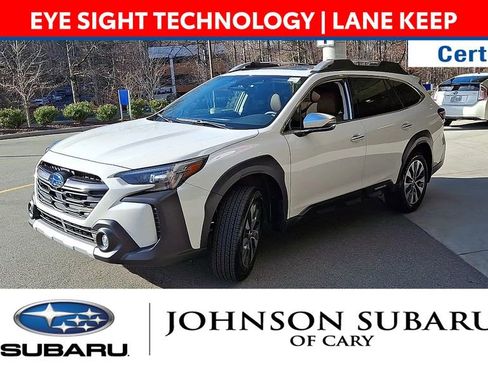 Used 2025 Subaru Outback Touring XT image 4