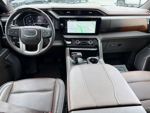 Used 2024 GMC Sierra 1500 Denali AWD/4WD image 22