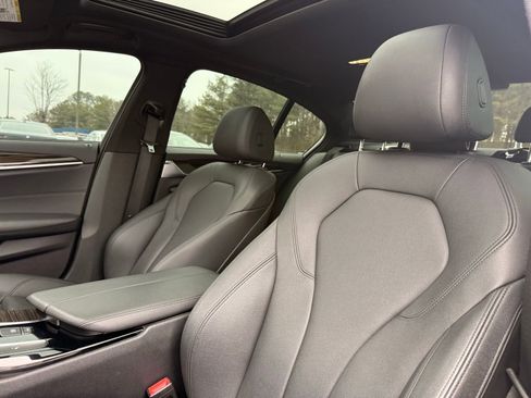 Used 2019 BMW 530i xDrive image 15