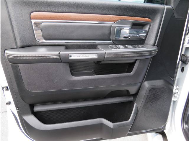 Used 2017 RAM 1500 Laramie AWD/4WD image 13