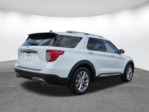 Certified 2022 Ford Explorer Limited RWD image 4