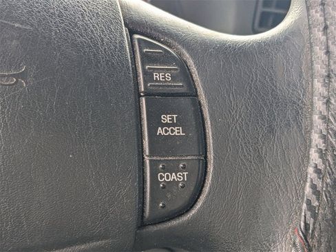 Used 2004 Ford F350 XL image 23