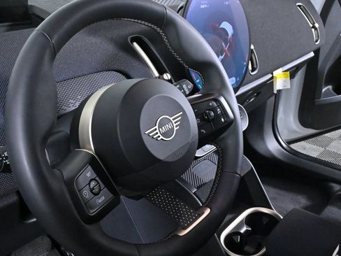 Used 2025 MINI Cooper Countryman S image 14