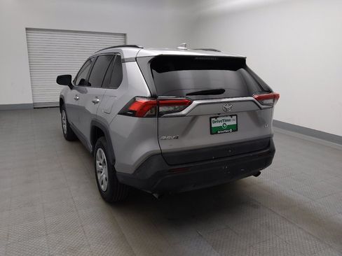 Used 2021 Toyota RAV4 LE FWD image 6