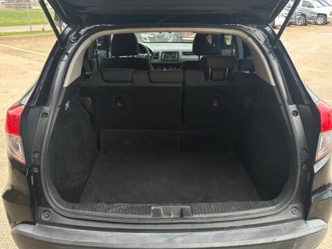 Used 2019 Honda HR-V LX image 26