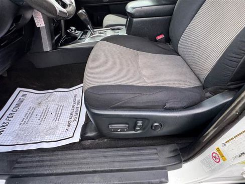 Used 2014 Toyota 4Runner SR5 AWD/4WD image 34