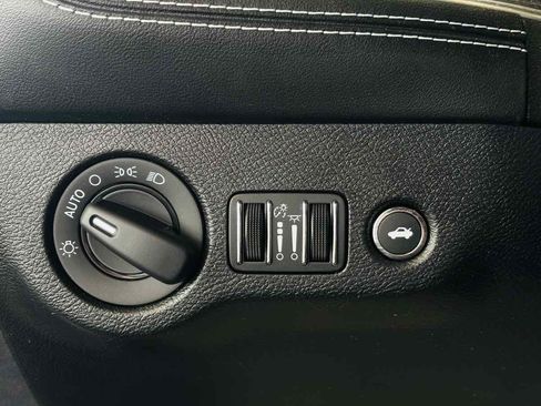 Used 2022 Dodge Challenger SRT Hellcat RWD image 54