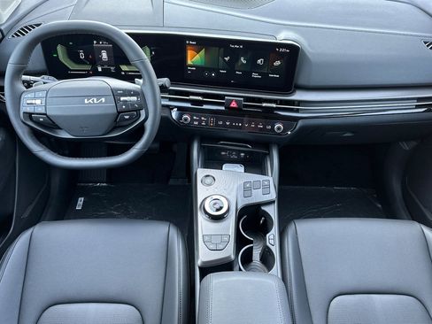 New 2026 Kia Sportage EX image 13