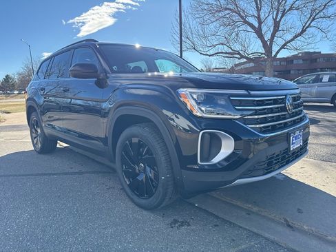 New 2026 Volkswagen Atlas SE image 7