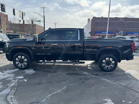 Used 2025 GMC Sierra 2500 Denali w/ Denali Reserve Package image 8