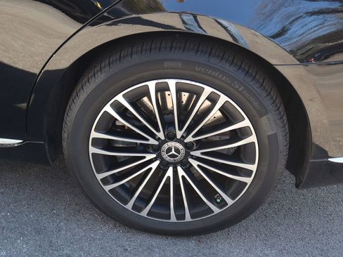 Used 2024 Mercedes-Benz S 580e 4MATIC Sedan image 9