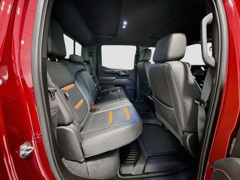Certified 2023 GMC Sierra 1500 AT4 w/ AT4 Premium Package AWD/4WD image 24