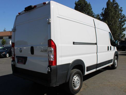 Used 2024 RAM ProMaster 2500 w/ Safety Group FWD image 29
