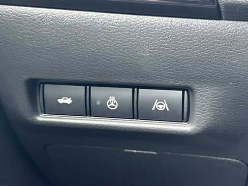 New 2026 Nissan Sentra SR w/ SR Premium Package FWD image 27