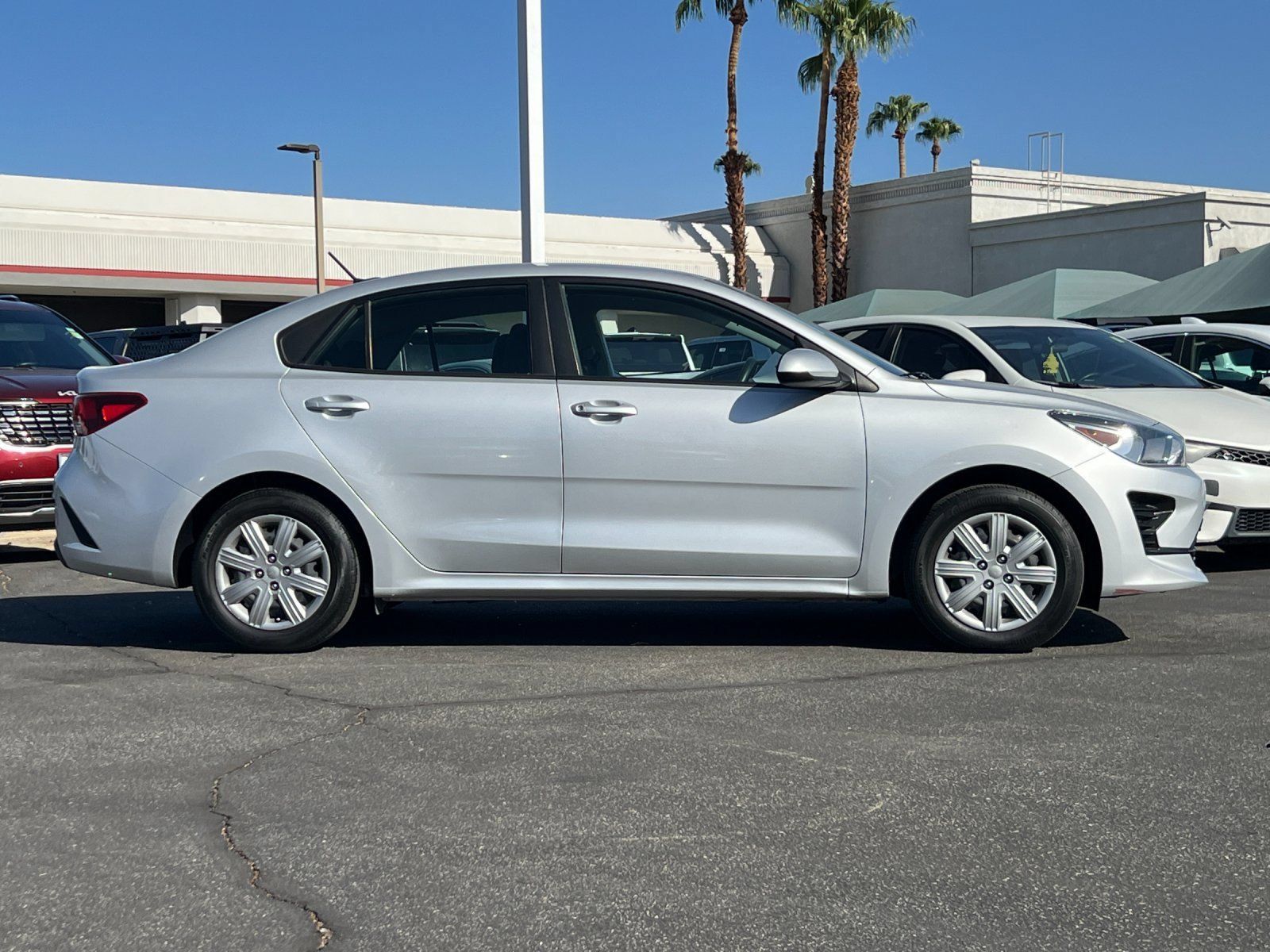 Used 2022 Kia Rio LX FWD image 2