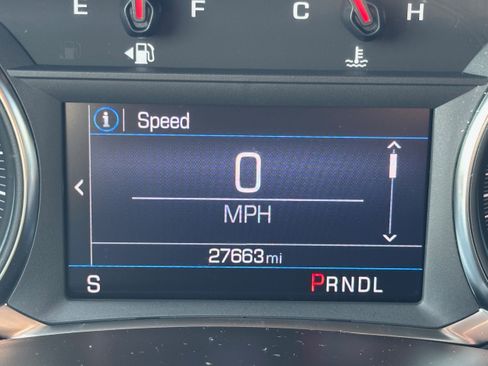 Used 2023 Chevrolet Equinox LT w/ LPO, Floor Liner Package image 16