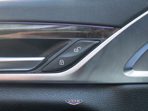 Used 2019 BMW 540i w/ M Sport Package image 45