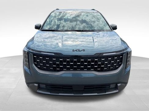 New 2027 Kia Carnival SX Prestige FWD image 2