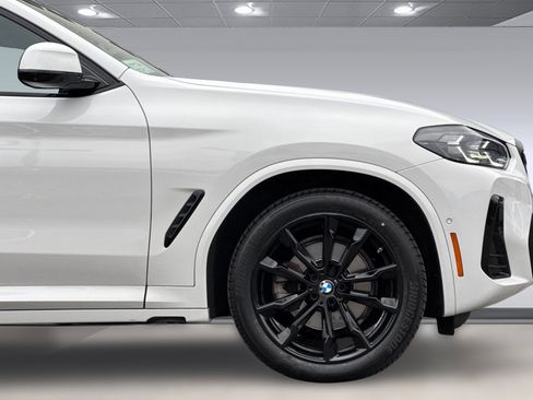 Used 2024 BMW X4 xDrive30i w/ Premium Package image 34