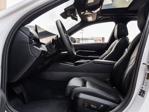 Used 2024 BMW 530i xDrive 530i xDrive image 27