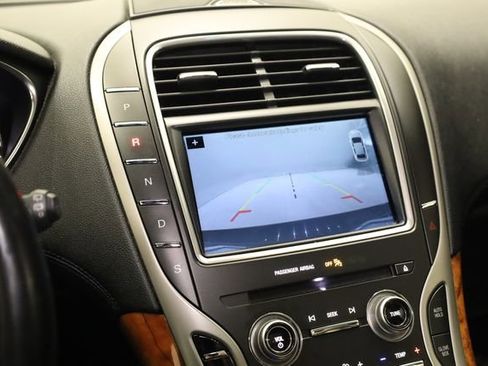 Used 2016 Lincoln MKX Select w/ Select Plus Package image 23