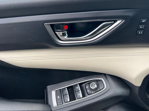 Used 2019 Subaru Ascent Limited w/ Popular Package #2A image 8