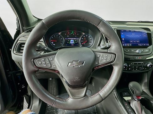 Used 2022 Chevrolet Equinox RS w/ RS Leather Package image 11
