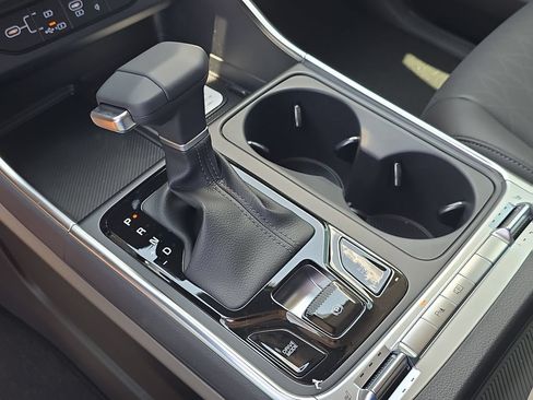 New 2026 Kia Carnival SX FWD image 28