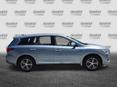 Used 2019 INFINITI QX60 Luxe w/ Essential Package FWD image 10
