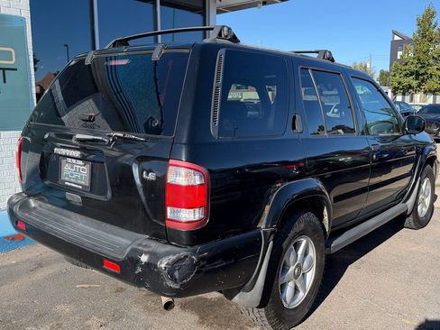 Used 1999 Nissan Pathfinder 4WD image 2