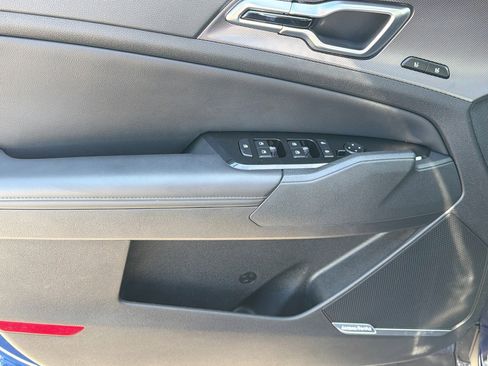 Used 2023 Kia Sportage SX image 21